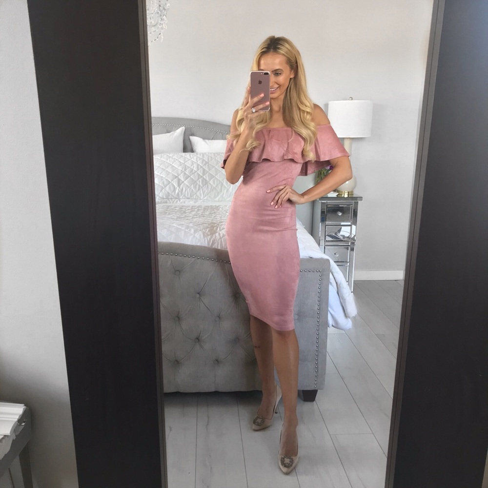 LAST ONE (Medium)!! Elegant Off the Shoulders Midi Suede Dress - Picture 7 of 8